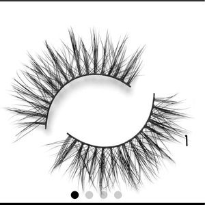 Lilly Lashes Goddess